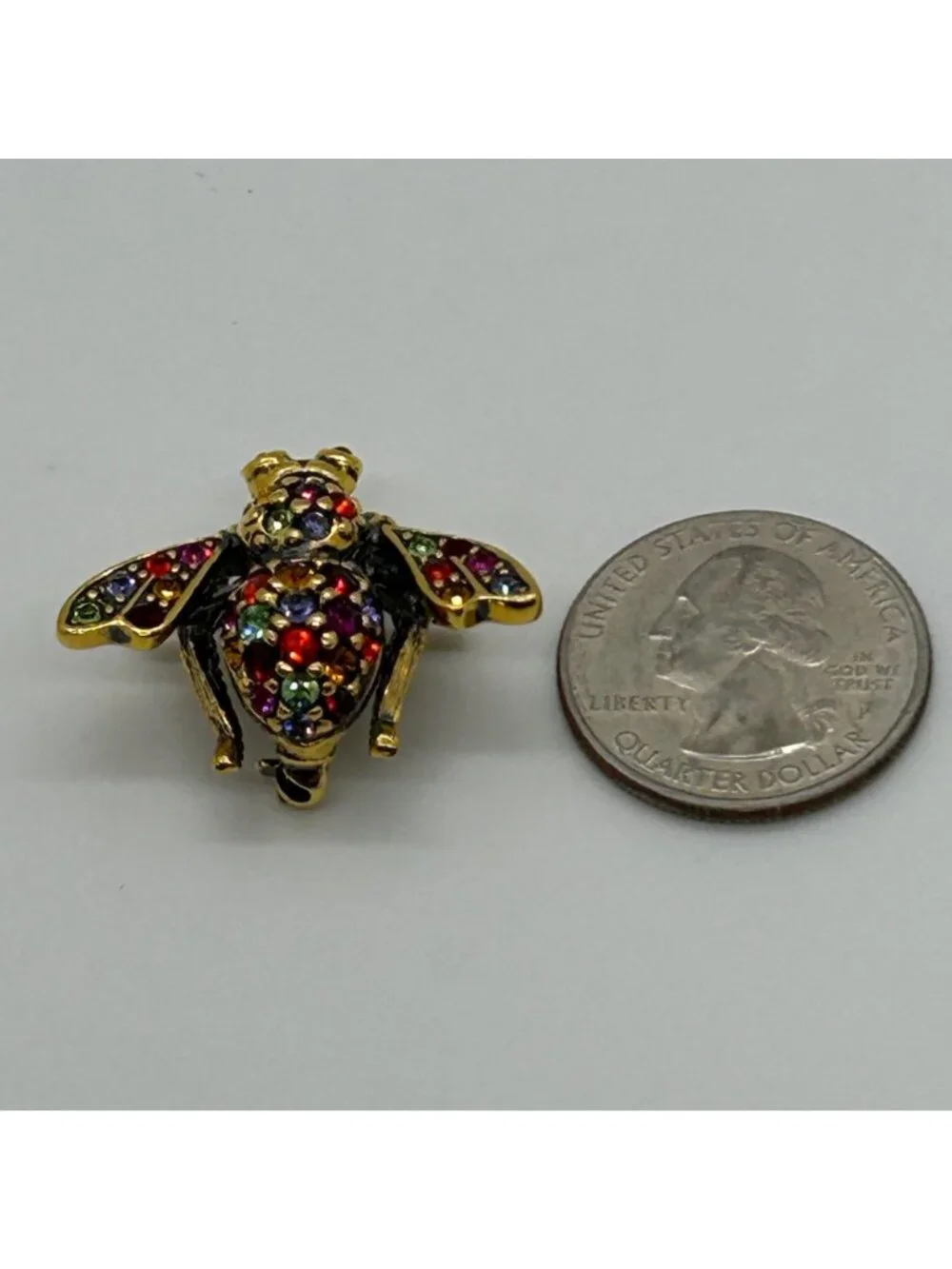 Joan Rivers Signed Bee Brooch Jewel Tone Rhinestone Vintage Gold Tone Insect Pin